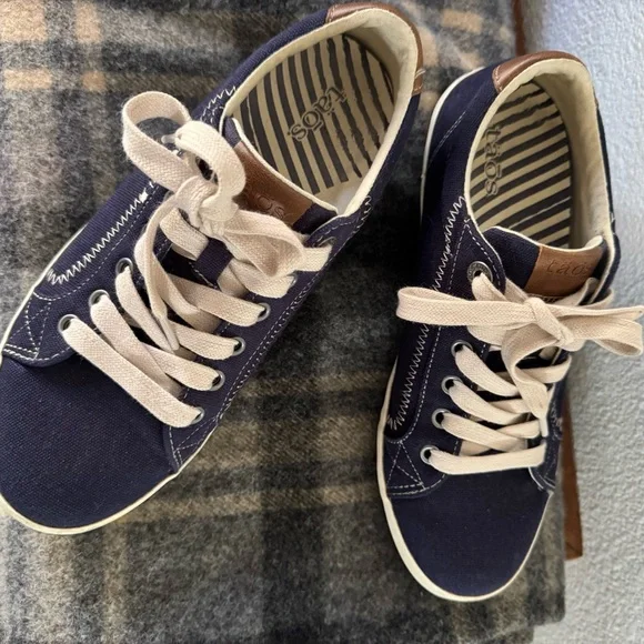 Taos Star Burst Canvas Sneakers Navy 8 Everyday Stylish Comfort Boho Casual - Picture 5 of 10
